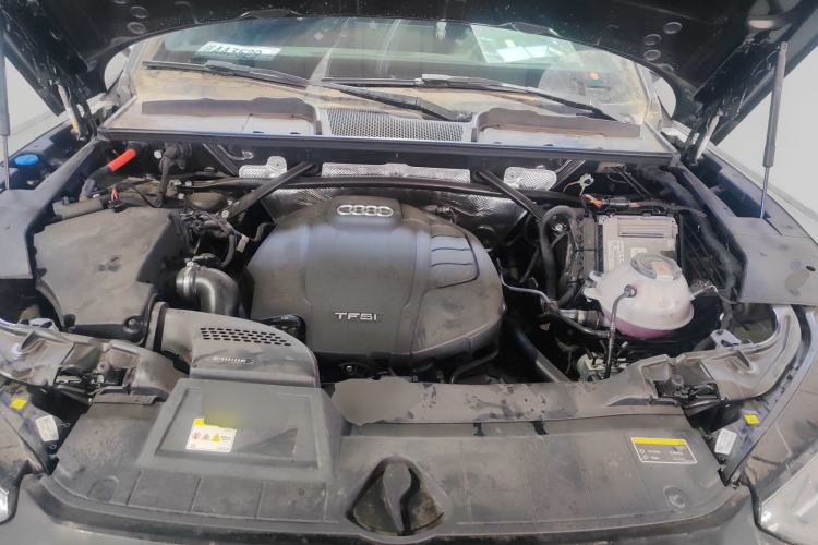 Used Audi Q5L Sportback 2022 Updated 40 TFSI Luxury Edition Engine Bay