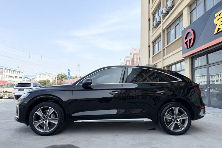 Used Audi Q5L Sportback 2022 40 TFSI Luxury Model Exterior 1