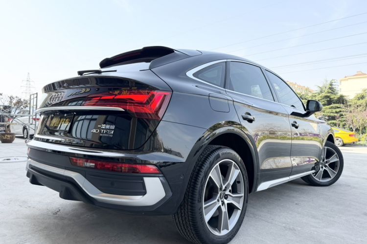 Used Audi Q5L Sportback 2022 40 TFSI Luxury Model Exterior 2