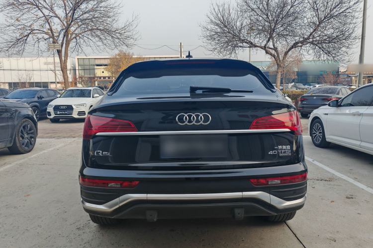 Used Audi Q5L Sportback 2022 40 TFSI Luxury Model Exterior 4