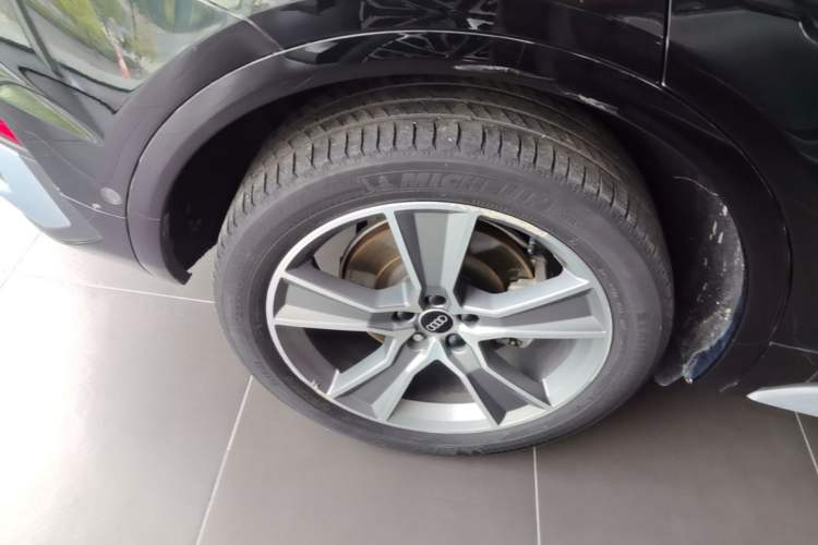Used Audi Q5L Sportback 2022 40 TFSI Luxury Model Exterior 5