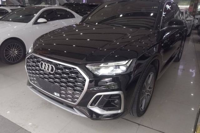 Ojetý Audi Q5L Sportback 2022 40 TFSI Luxury Model