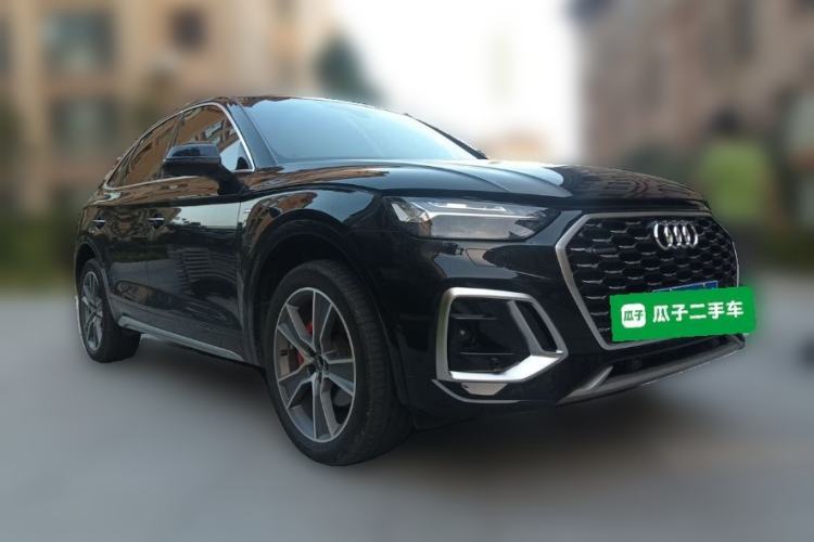 Used Audi Q5L Sportback 2022 Updated 45 TFSI Luxury Edition Front Right 45 Deg