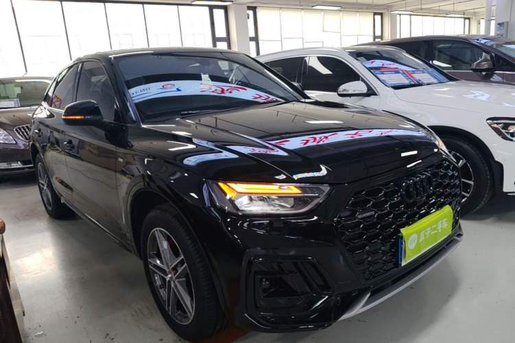 Used Audi Q5L Sportback 2022 Updated 40 TFSI Fashion Version Front Right 45 Deg