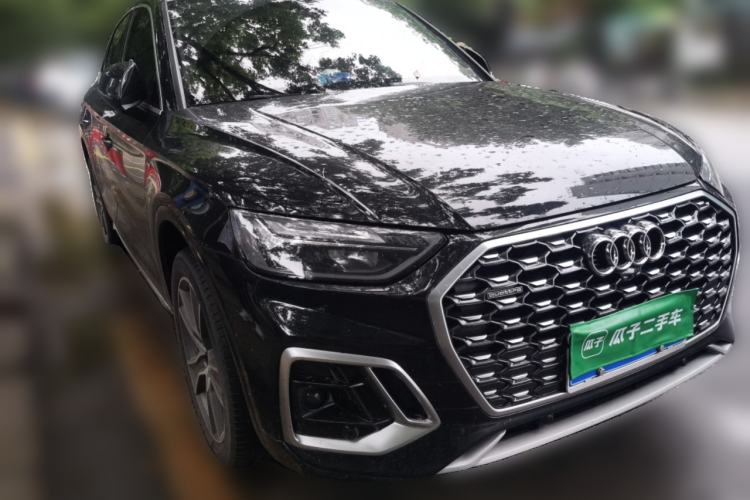 Used Audi Q5L Sportback 2022 40 TFSI Luxury Model Front Right 45 Deg