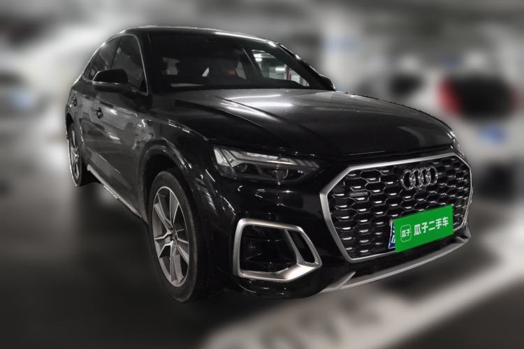 Used Audi Q5L Sportback 2022 45 TFSI Luxury Model Front Right 45 Deg