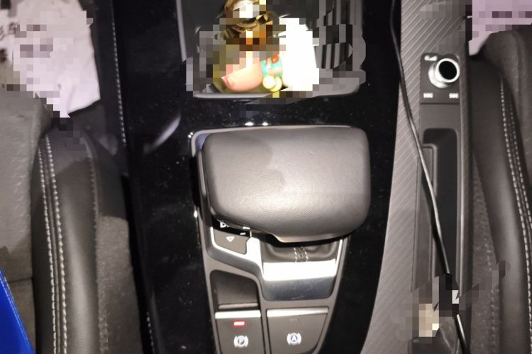 Used Audi Q5L Sportback 2022 45 TFSI Luxury Model Gear Lever