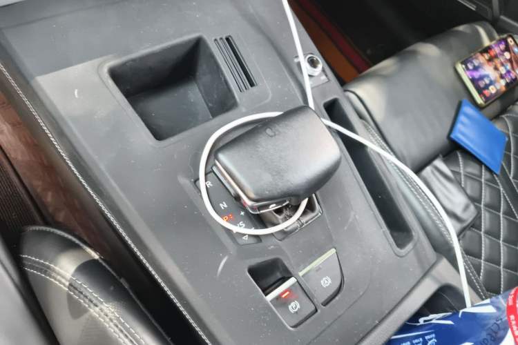 Used Audi Q5L Sportback 2022 45 TFSI Prestige Edition Gear Lever