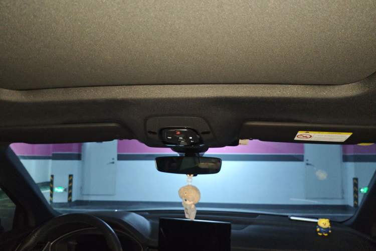 Used Audi Q5L Sportback 2022 40 TFSI Luxury Model Headliner