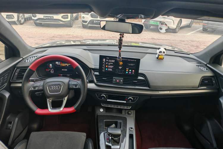 Used Audi Q5L Sportback 2022 40 TFSI Luxury Model Interior 1