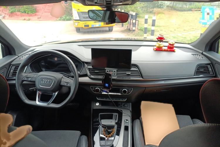 Used Audi Q5L Sportback 2022 Updated 40 TFSI Luxury Edition Interior 2