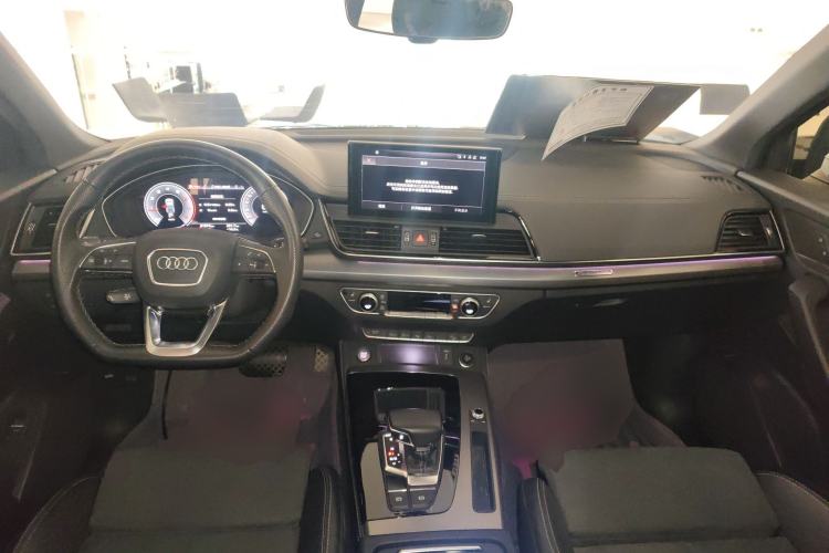 Used Audi Q5L Sportback 2022 40 TFSI Luxury Model Interior 2