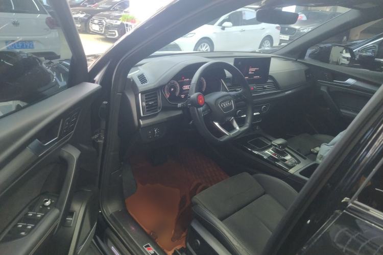Used Audi Q5L Sportback 2022 Updated 45 TFSI Luxury Edition Interior 3