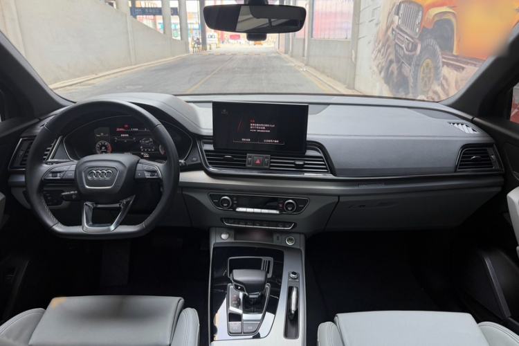 Used Audi Q5L Sportback 2022 40 TFSI Fashion Model Interior 4