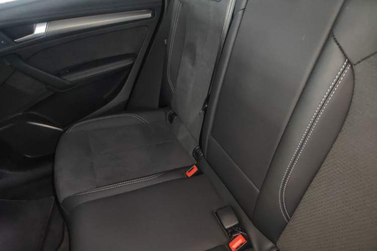 Used Audi Q5L Sportback 2022 Updated 40 TFSI Luxury Edition Interior 4