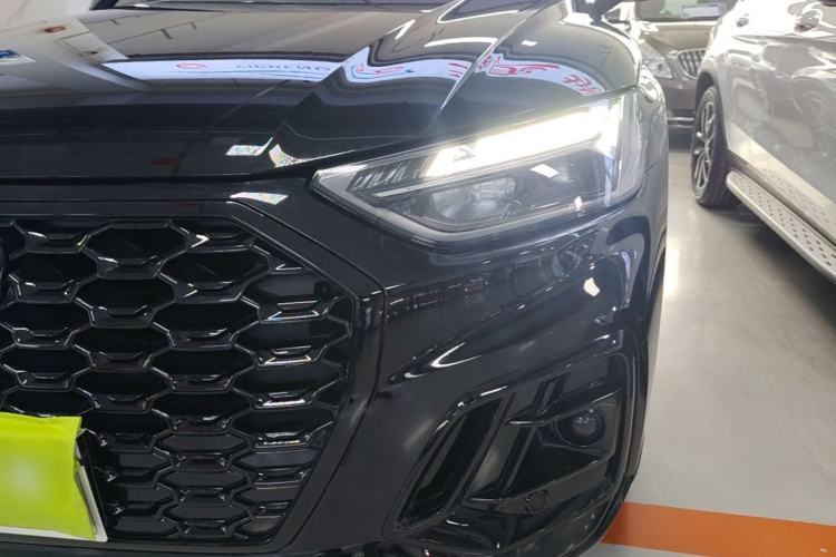 Used Audi Q5L Sportback 2022 Updated 40 TFSI Fashion Version Left Front Headlight