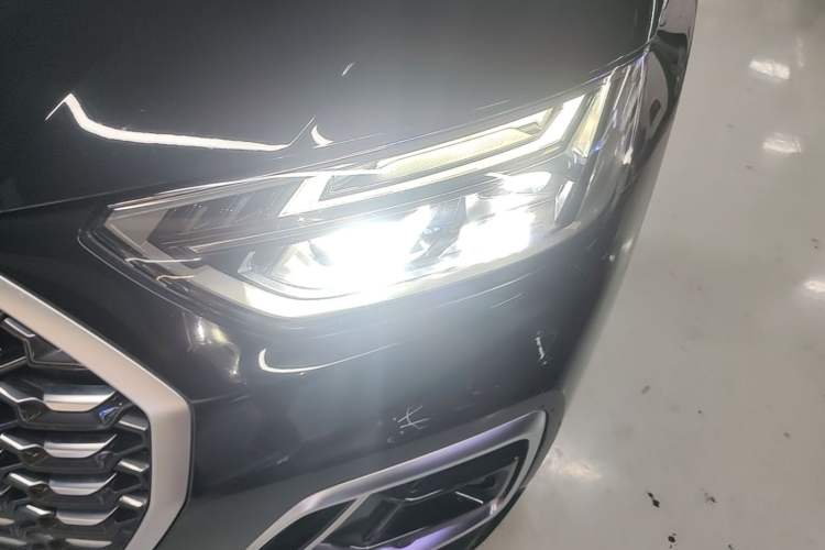Used Audi Q5L Sportback 2022 40 TFSI Luxury Model Left Front Headlight
