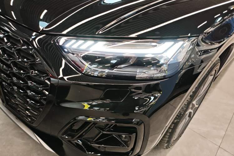 Used Audi Q5L Sportback 2022 Updated 45 TFSI Luxury Edition Left Front Headlight