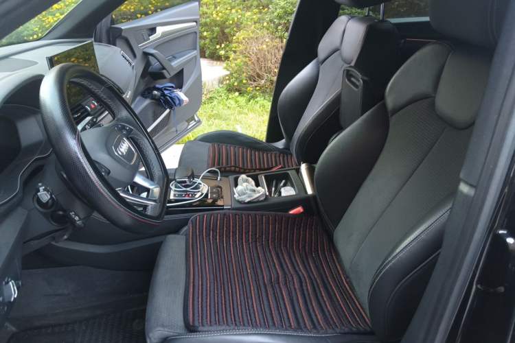 Used Audi Q5L Sportback 2022 Updated 45 TFSI Luxury Edition Left Front Seat