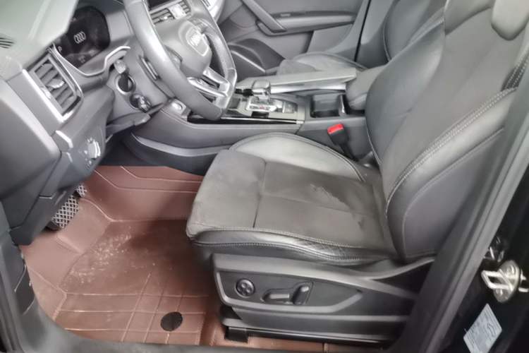 Used Audi Q5L Sportback 2022 40 TFSI Luxury Model Left Front Seat