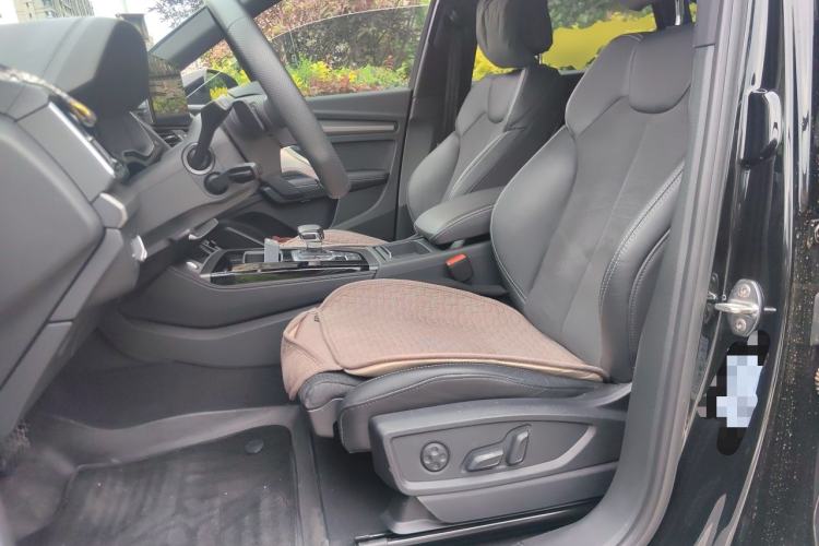 Used Audi Q5L Sportback 2022 Updated 40 TFSI Luxury Edition Left Front Seat