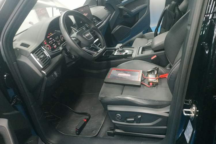 Used Audi Q5L Sportback 2022 40 TFSI Luxury Model Left Front Seat