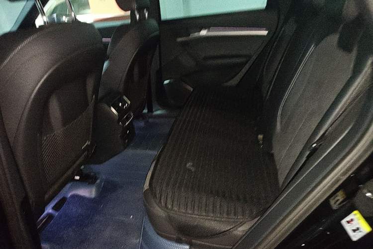 Used Audi Q5L Sportback 2022 40 TFSI Luxury Model Left Rear Seat