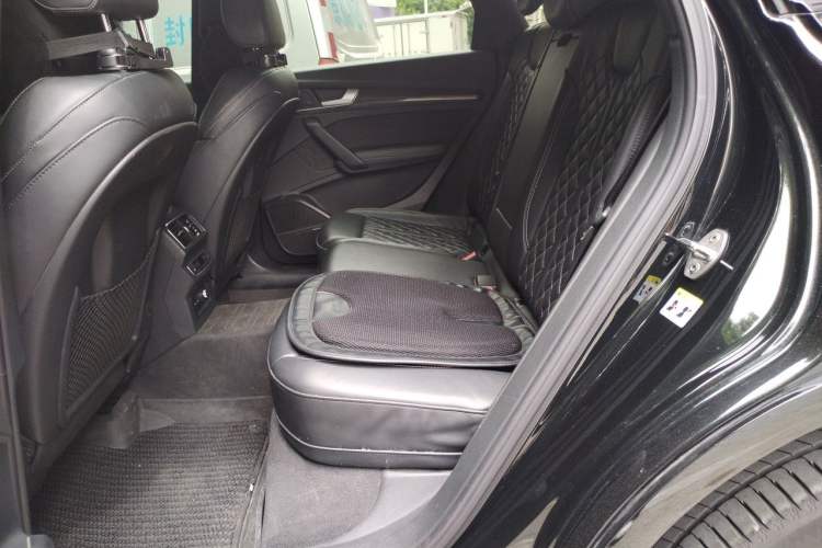 Used Audi Q5L Sportback 2022 Revised Version 45 TFSI Prestige Edition Left Rear Seat
