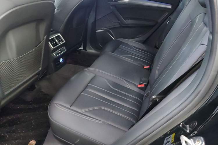 Used Audi Q5L Sportback 2022 Updated 40 TFSI Fashion Version Left Rear Seat