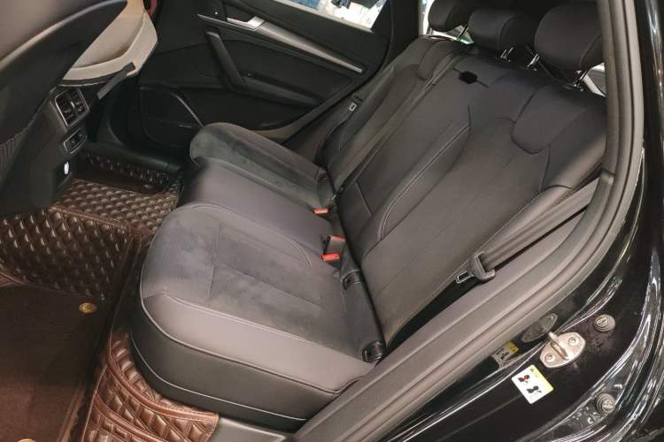 Used Audi Q5L Sportback 2022 Updated 45 TFSI Luxury Edition Left Rear Seat