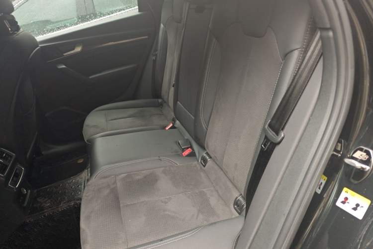 Used Audi Q5L Sportback 2022 Updated 45 TFSI Luxury Edition Left Rear Seat
