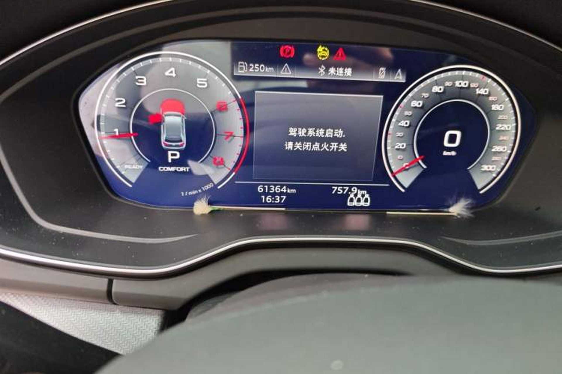 Used Audi Q5L Sportback 2022 Updated 40 TFSI Luxury Edition Odometer Close Up