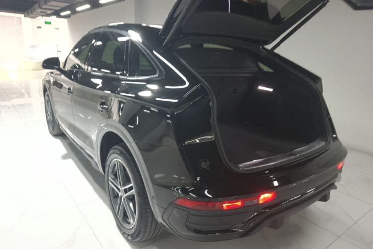 Used Audi Q5L Sportback 2022 Updated 40 TFSI Fashion Version Rear Left 45 Deg