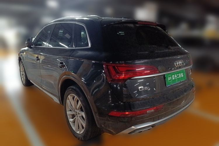Used Audi Q5L Sportback 2022 40 TFSI Fashion Model Rear Left 45 Deg