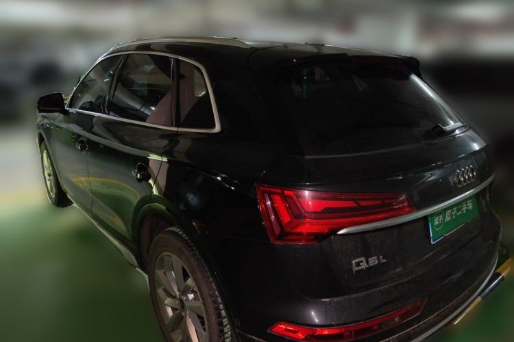 Used Audi Q5L Sportback 2022 40 TFSI Luxury Model Rear Left 45 Deg