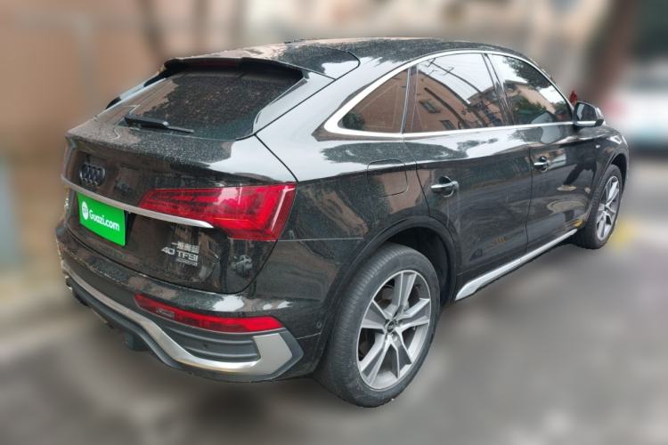 Used Audi Q5L Sportback 2022 40 TFSI Luxury Model Rear Right 45 Deg