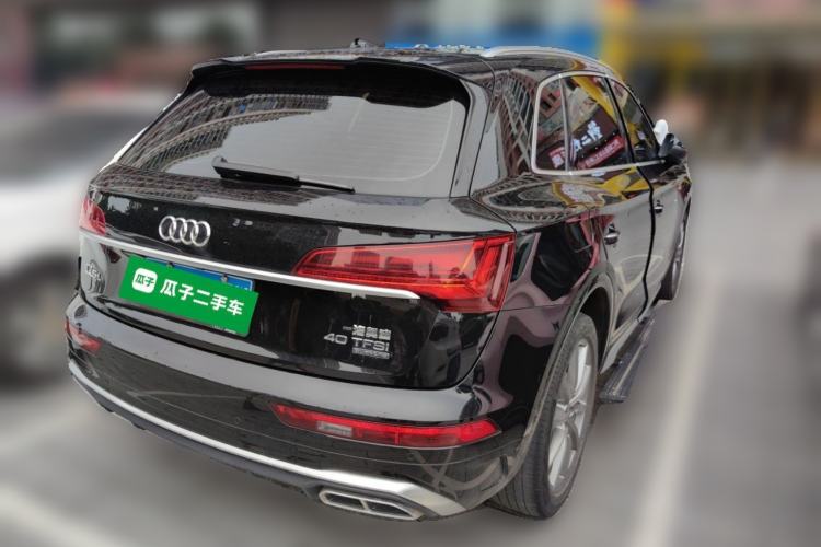 Used Audi Q5L Sportback 2022 40 TFSI Luxury Model Rear Right 45 Deg