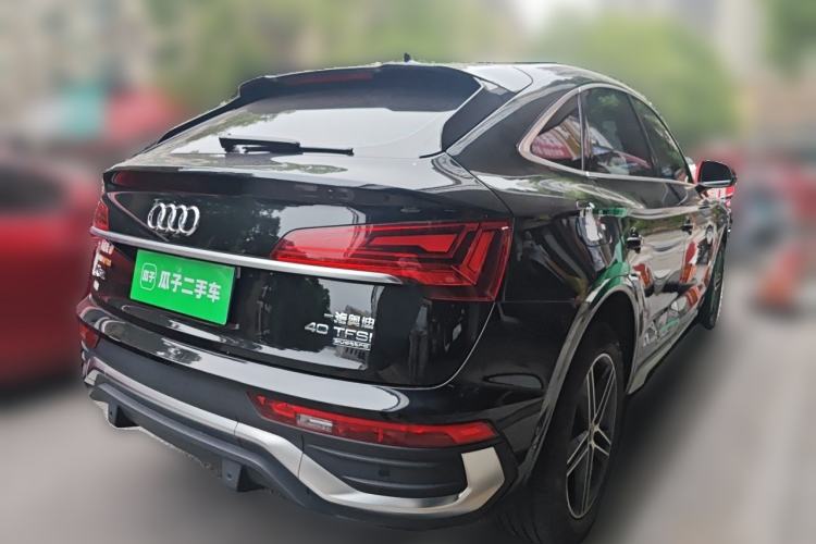 Used Audi Q5L Sportback 2022 40 TFSI Fashion Model Rear Right 45 Deg