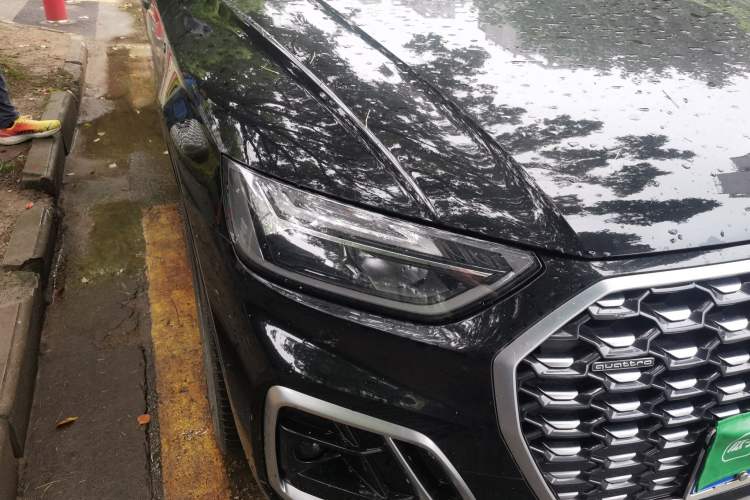 Used Audi Q5L Sportback 2022 40 TFSI Luxury Model Right Front Headlight