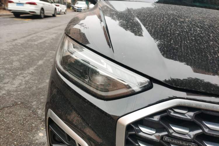Used Audi Q5L Sportback 2022 40 TFSI Luxury Model Right Front Headlight
