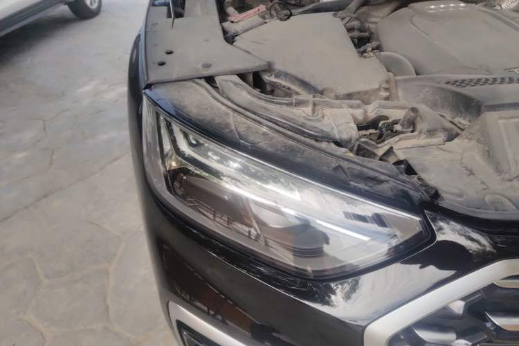 Used Audi Q5L Sportback 2022 40 TFSI Luxury Model Right Front Headlight