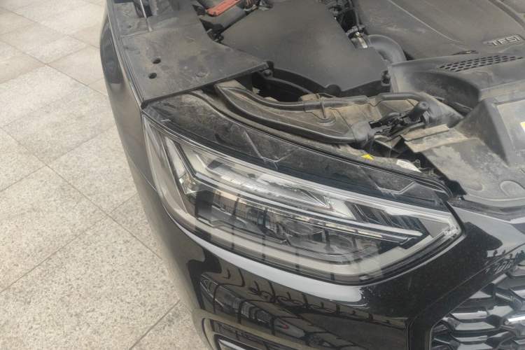 Used Audi Q5L Sportback 2022 40 TFSI Luxury Model Right Front Headlight