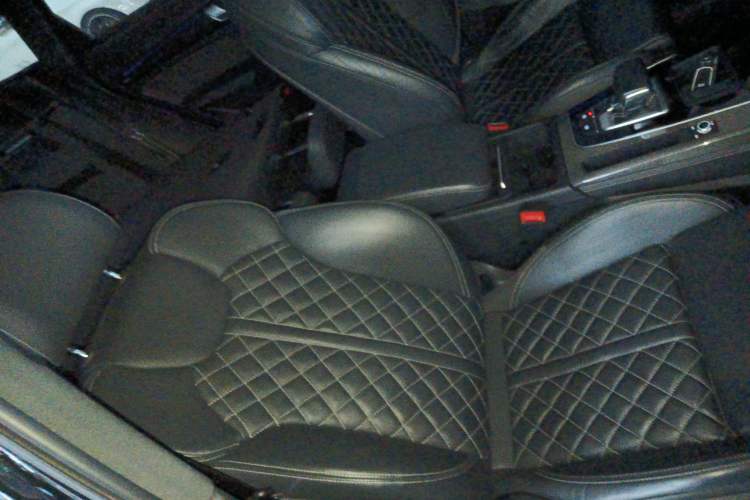 Used Audi Q5L Sportback 2022 40 TFSI Fashion Model Right Front Seat