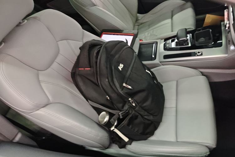 Used Audi Q5L Sportback 2022 40 TFSI Fashion Model Right Front Seat
