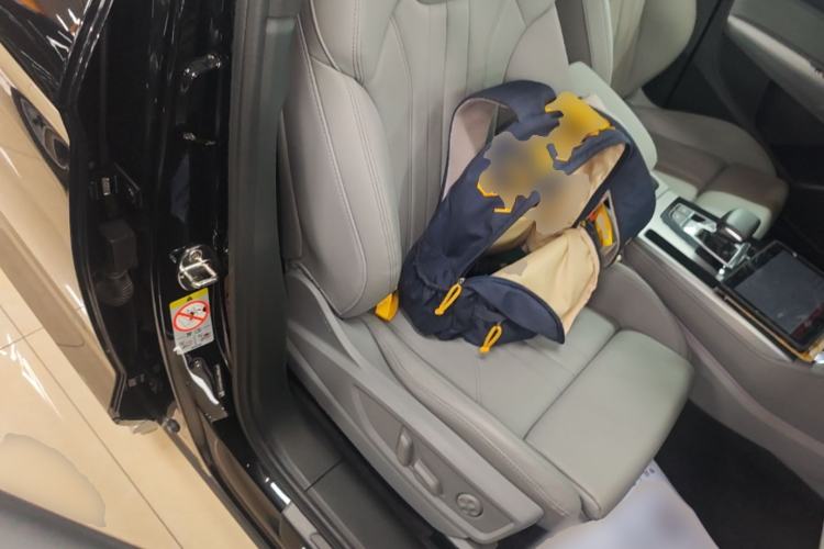 Used Audi Q5L Sportback 2022 40 TFSI Fashion Model Right Front Seat