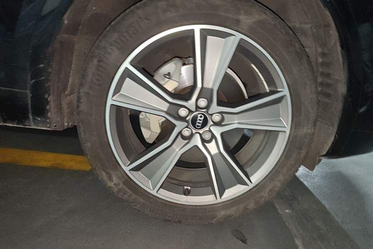 Used Audi Q5L Sportback 2022 40 TFSI Luxury Model Right Front Wheel Hub