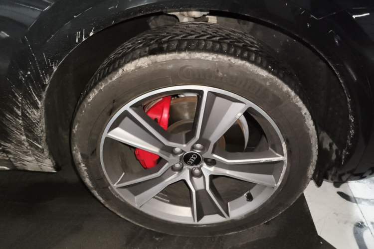 Used Audi Q5L Sportback 2022 45 TFSI Luxury Model Right Front Wheel Hub