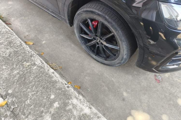 Used Audi Q5L Sportback 2022 45 TFSI Prestige Edition Right Front Wheel Hub