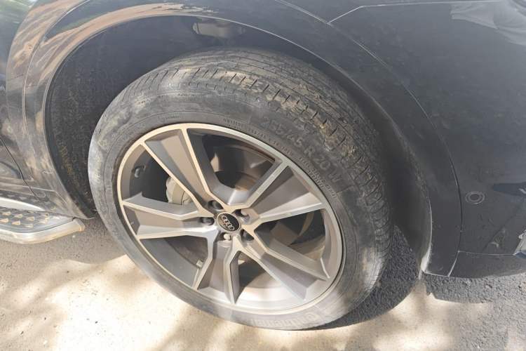 Used Audi Q5L Sportback 2022 40 TFSI Luxury Model Right Front Wheel Hub