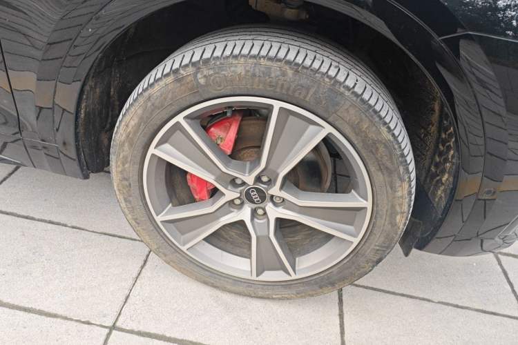 Used Audi Q5L Sportback 2022 45 TFSI Luxury Model Right Front Wheel Hub